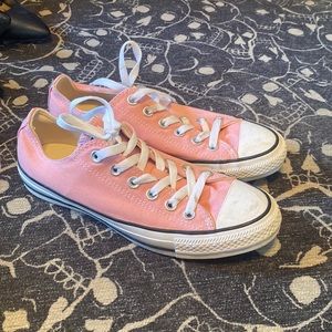 Pink converse